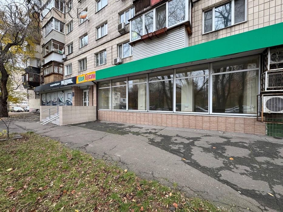 Оренда, Торгове, Фасад, Авіаконструктора Антонова, 170м2.