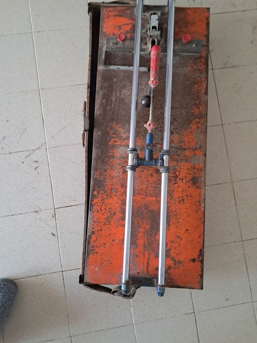 Máquina de cortar mosaicos e azulejos