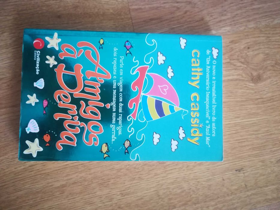 Livro Juvenil - Amigos à Deriva