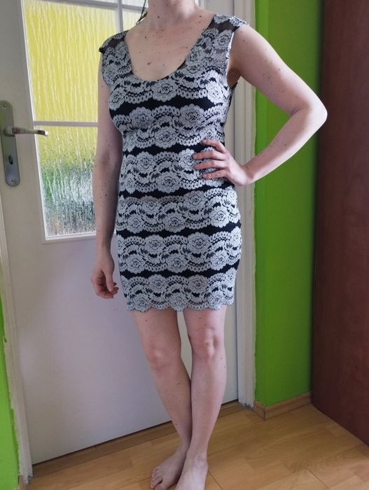 Sukienka dopasowana miss blush
