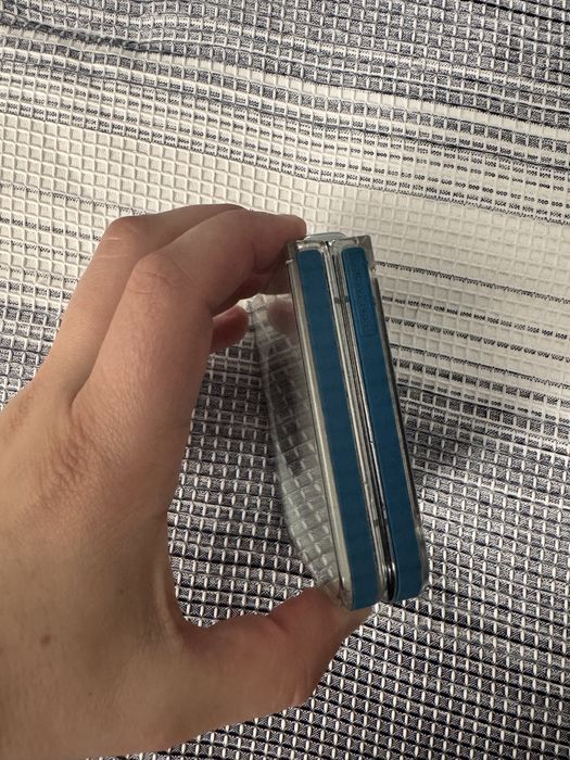 Samsung z flip 5 mint