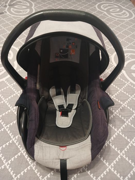 Продам автокрісло 0-12місяців