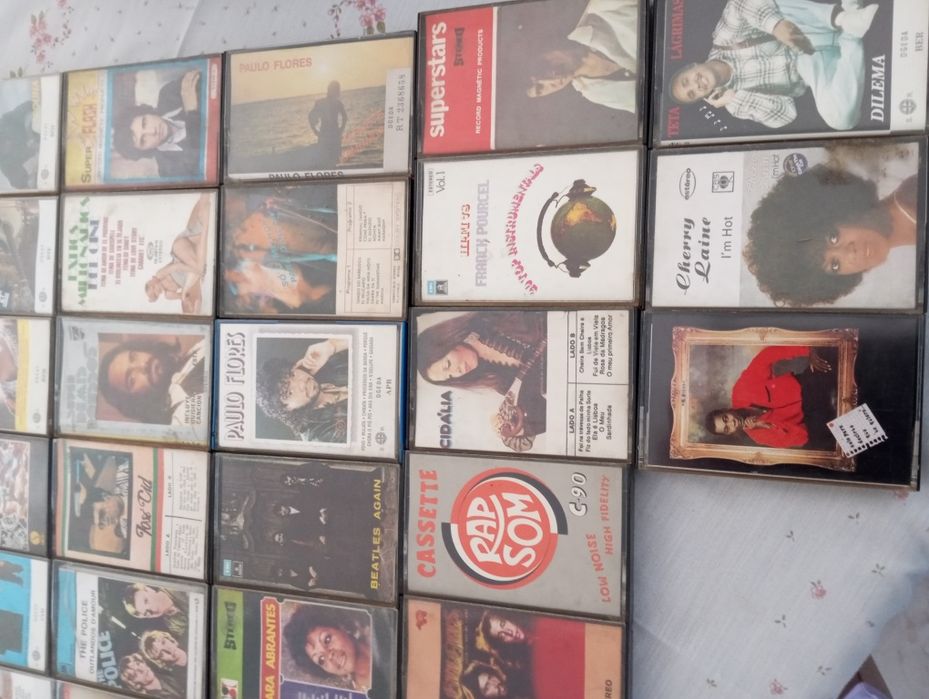 Cassetes de Música Africana, Cidália, Roberto Carlos