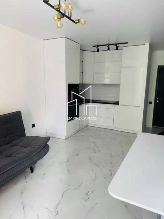 Стильна квартира-студія у ЖК Avalon Zelena