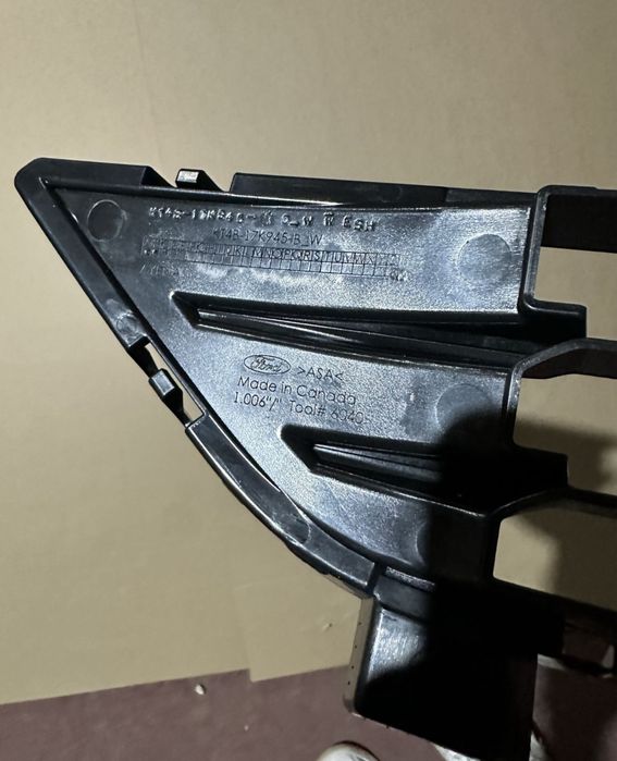 Решетка бампера под дистроник Ford Edge 2019 2020 2021 2022 2023 2024