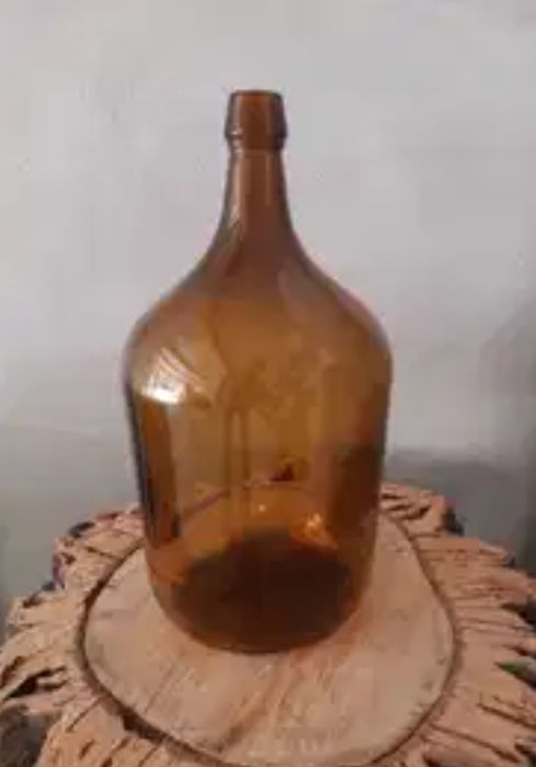 Garrafões de 5 litros para decoração 1.5€ unidade