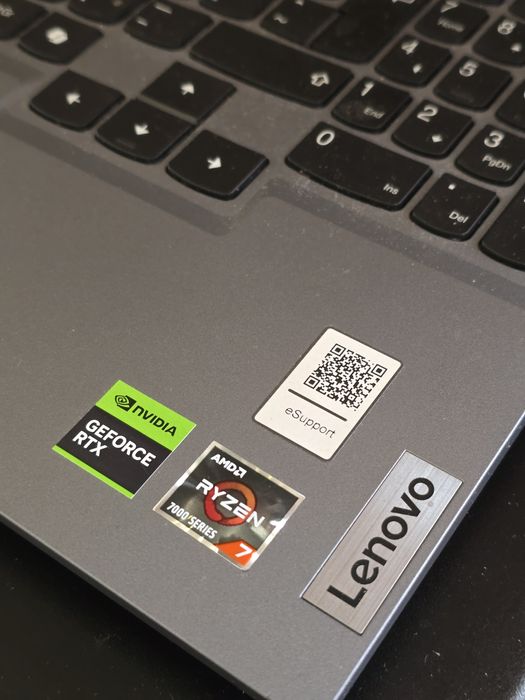 Portátil Gaming Lenovo LOQ 15 – RTX 4070 | Ryzen 7 | 24GB RAM | 1TB SS