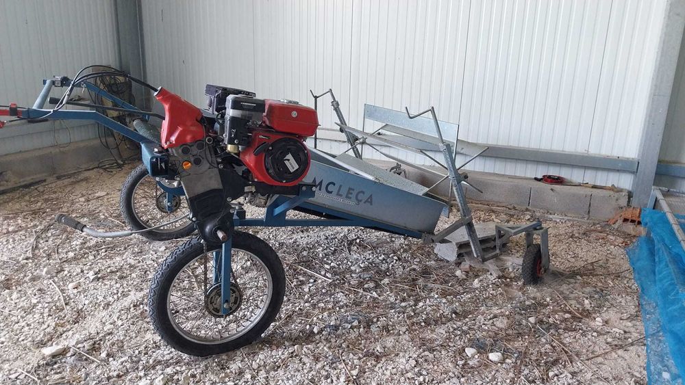 Máquina de colheira PAM Automotriz