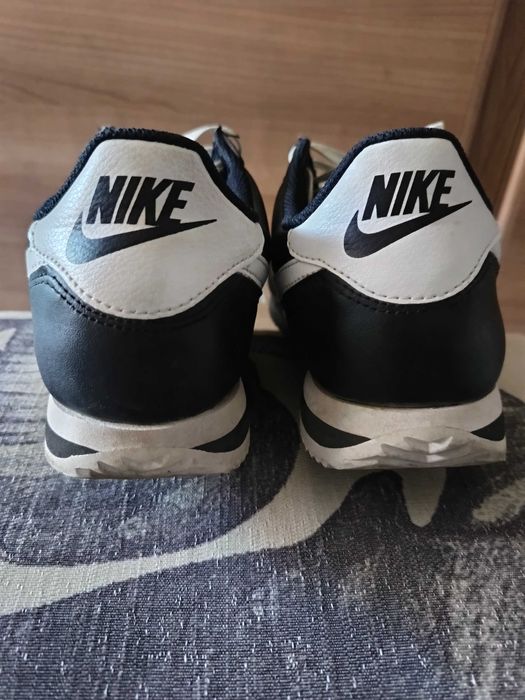Tênis Nike cortez