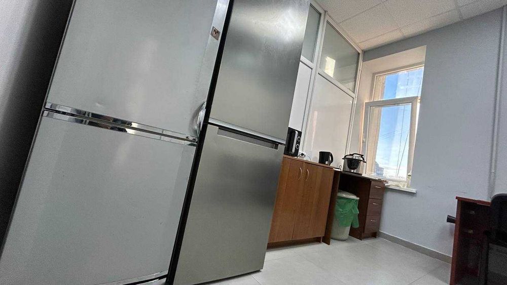 Койко-місце хостел 4-місний номер для чоловіків в центрі міста