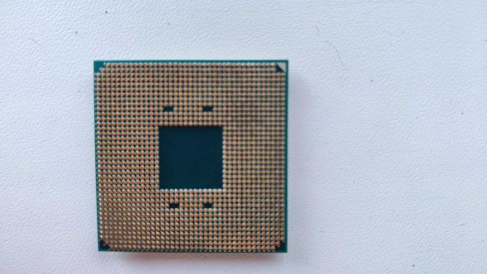 Процессор AMD Ryzen 5 1600