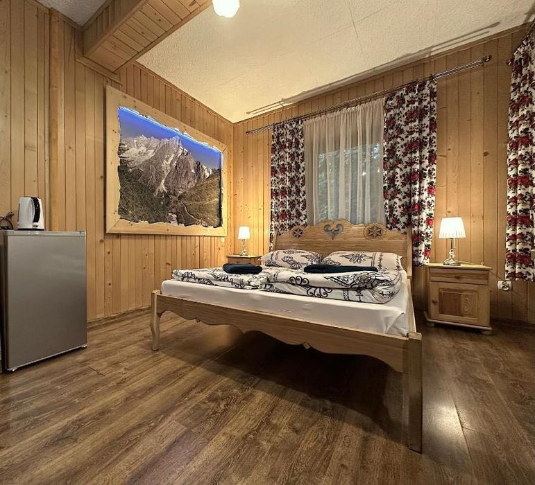 Wesoła Chatka - Krupówki 37a - Centrum Zakopanego -