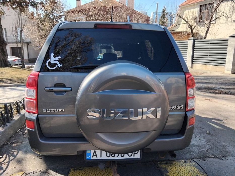 Продаю Suzuki grand vitara