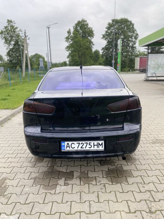 Мітцубісі лансер