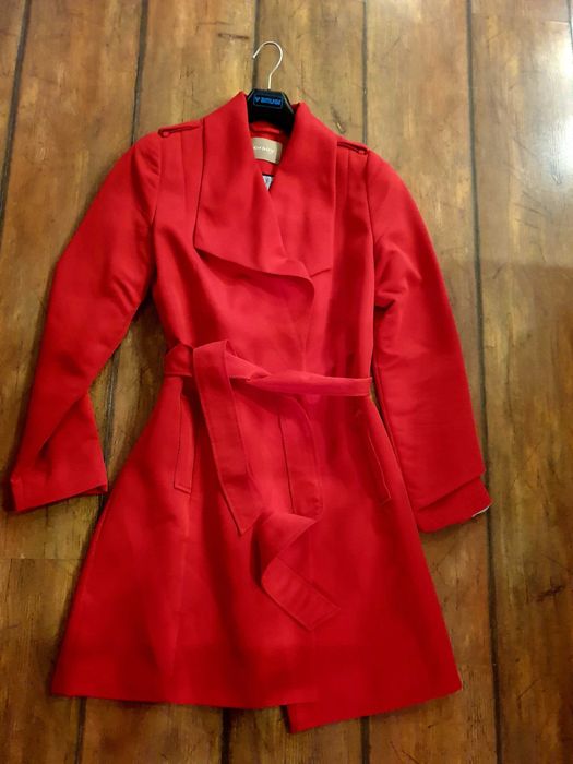 Lekki płaszcz czerwony Orsay XS