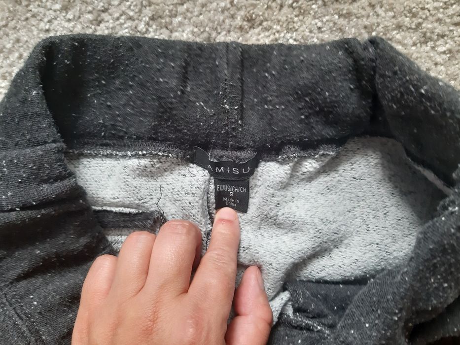 Spodnie dresowe rozmiar S Amisu