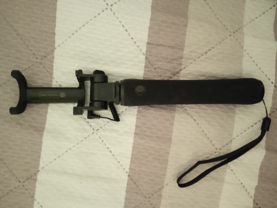 Оригинальная селфи палка Xiaomi Selfie Stick.
