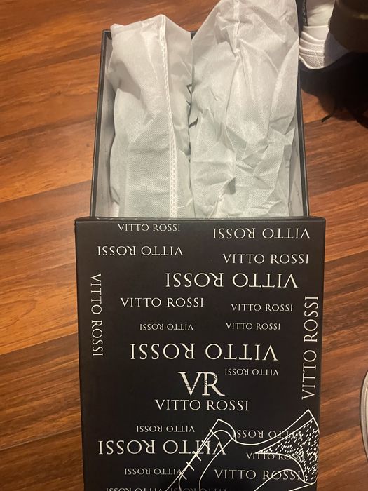 Чоловічі кросівки