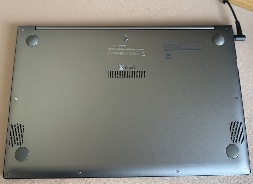 ASUS VivoBook S14 i5 11ª Gen | NVIDIA MX350 | SSD | Excelente estado
