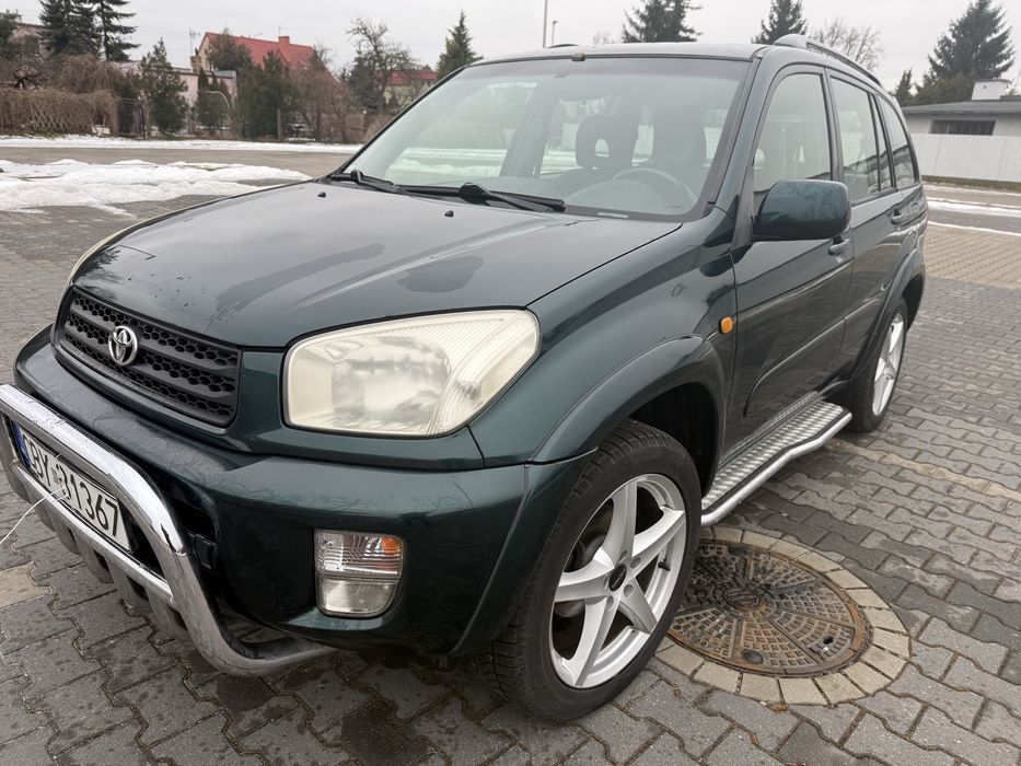 Toyota rav 4 benzyna