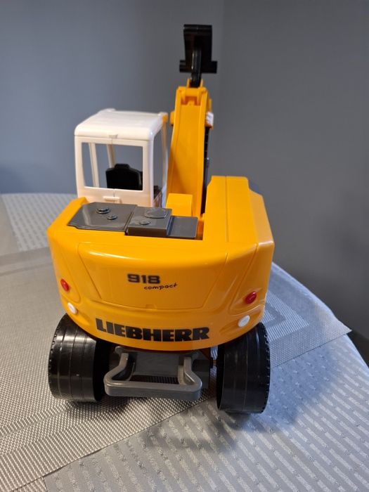 Koparka liebherr 918 Lena Toys