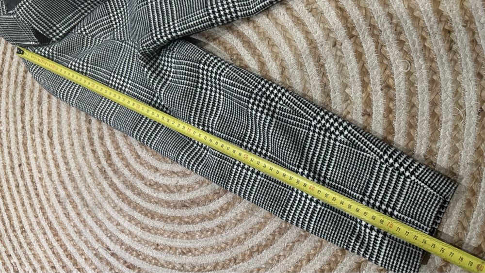 Nowy, elegancki płaszcz męski w kratę YourTurn, rozmiar M