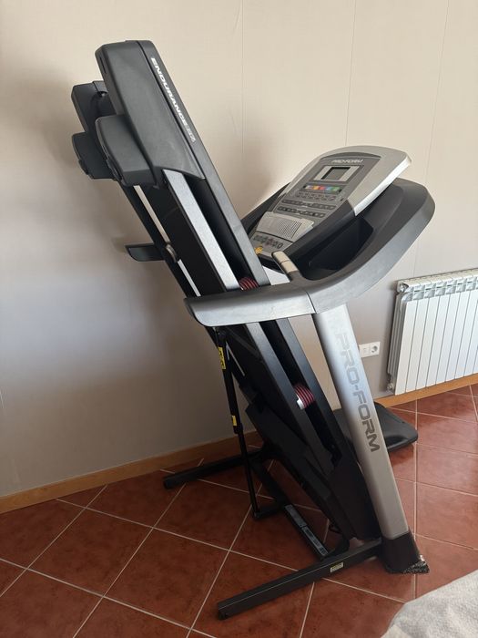 Passadeira de corrida PRO-FORM Endurance S7