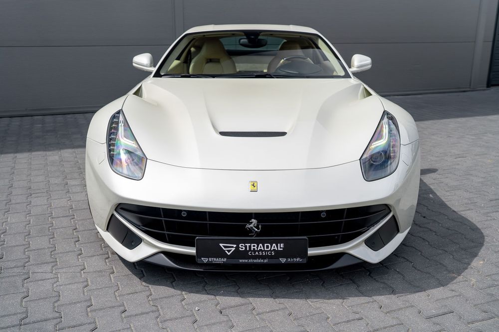 Ferrari F12 Berlinetta 2013 photo 4