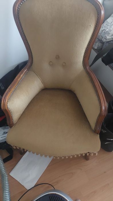 Fotel antyk brązowy