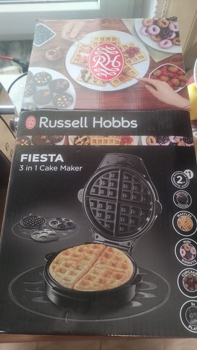 Russell Hobbs (Fiesta) 3 em 1 Cake Maker