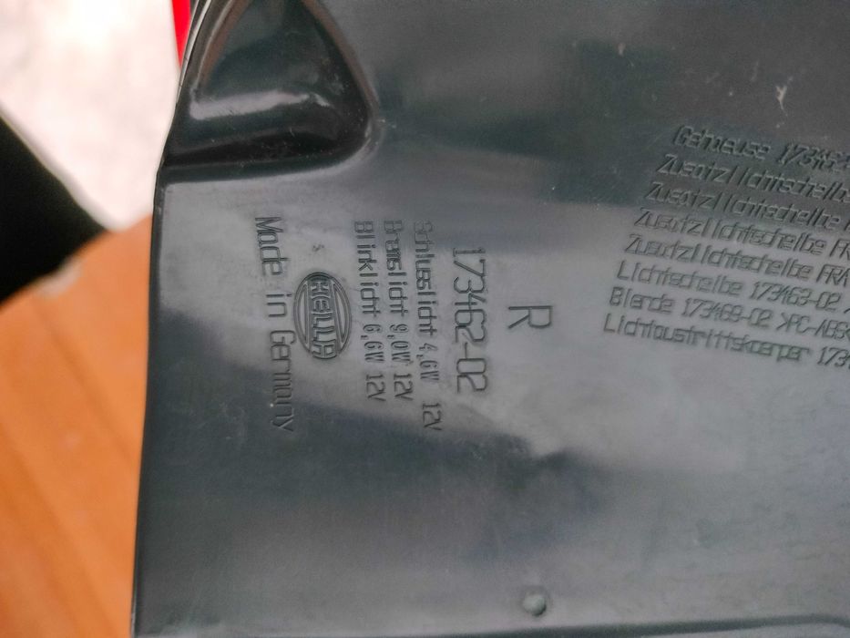 Ліхтар задній F10