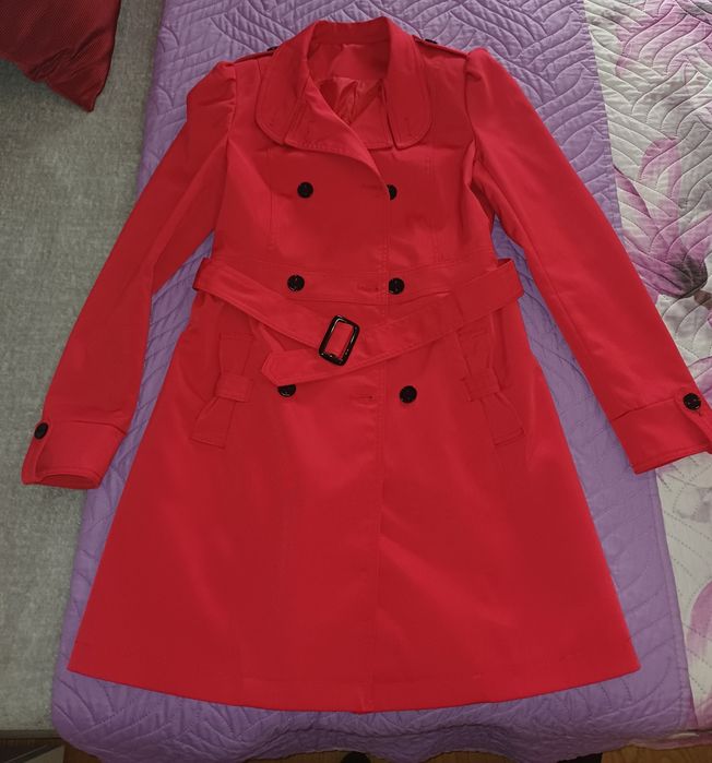 Parka/Gabardina em vermelho como nova