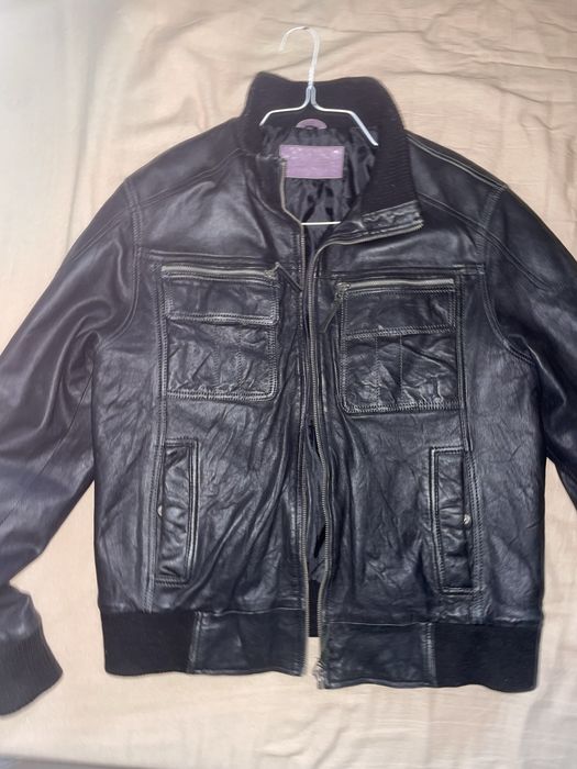 Bomber jacket Italiano (juntamente com mais 3 casacos incluidos)