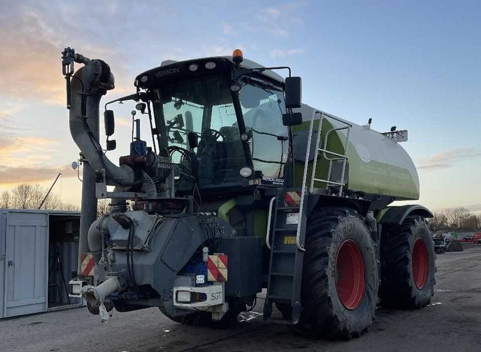 Ciągnik Claas Xerion 3800, 50km/h, 380KM Fliegl Fendt szambiarka aseni