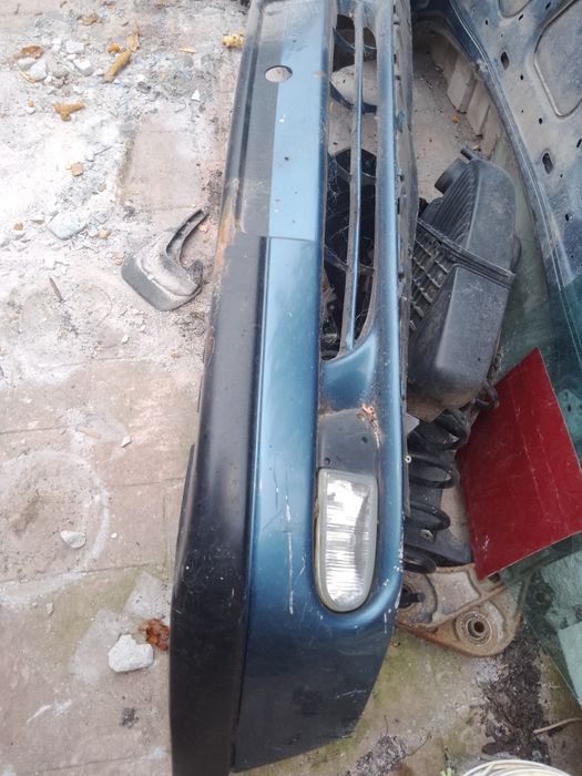 Бампер Рено лагуна 1 універсал 1.8