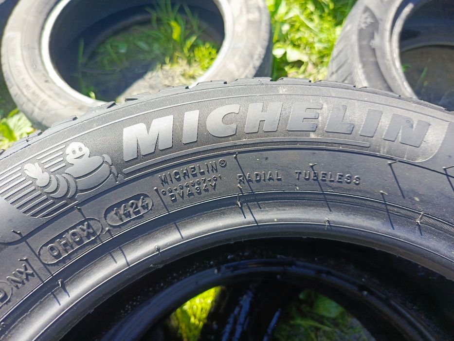 Sprzedam bardzo ładne opony Michelin 185/65 r15