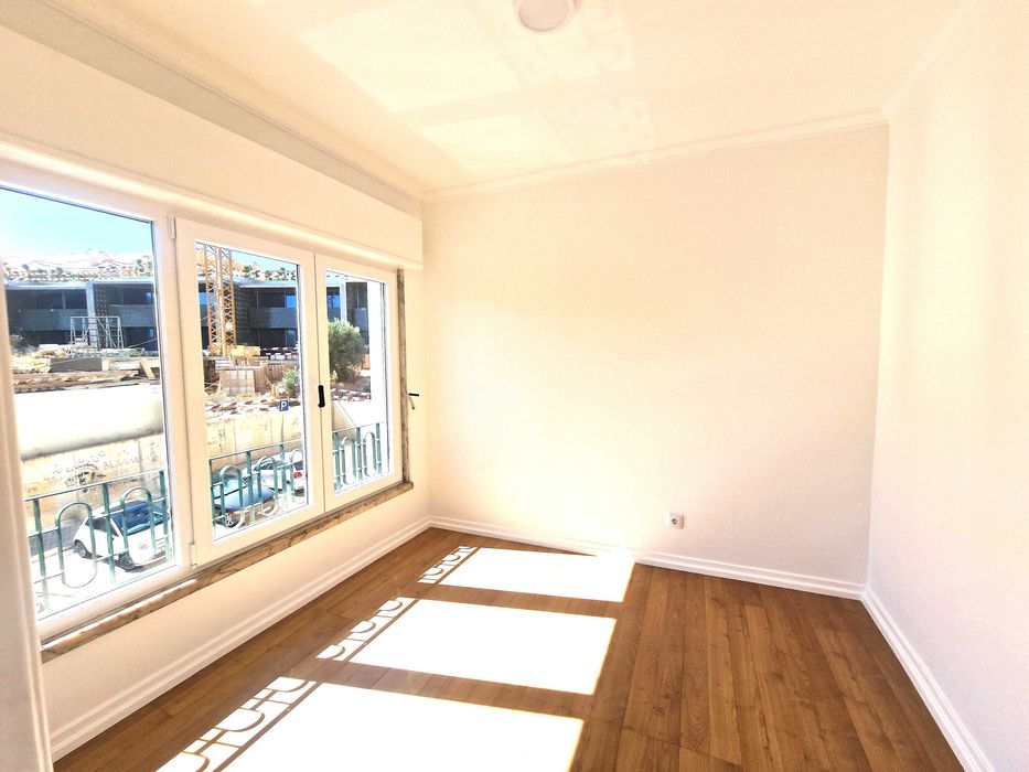 T2+1 São João Estoril