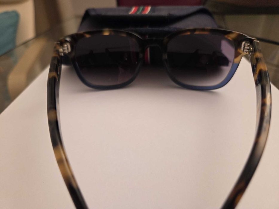 Óculos de Sol Tommy Hilfiger