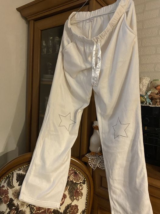 Spodnie dresowe, polarowe, białe