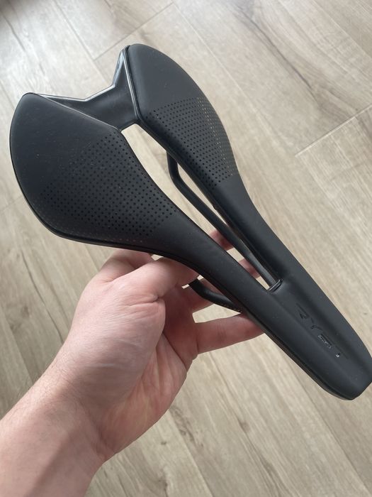 Siodełko Ryet 145mm