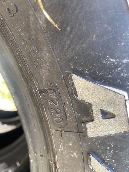 Резина 285х60х18 Maxxis Bravo 771