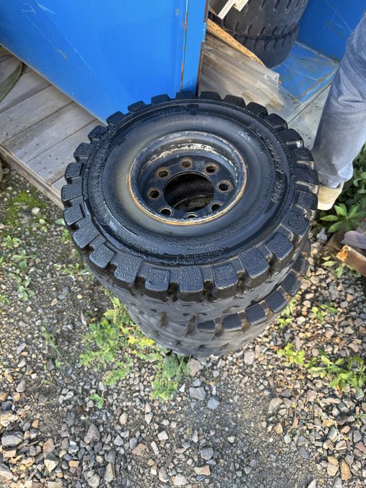 Continental CSE-Robust SC20 18×7-8 180/70-8 – koło pełne