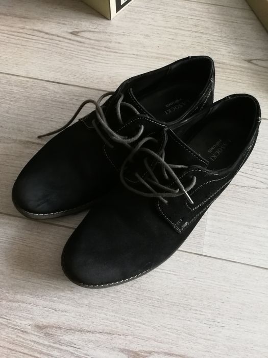 Buty młodzieżowe 38 - komunijne