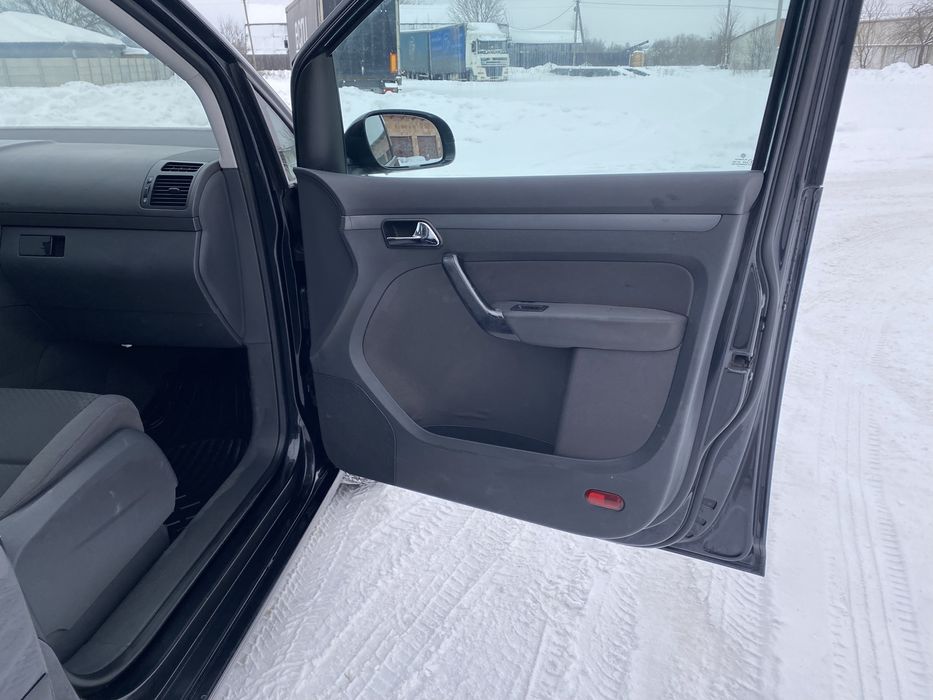 Volkswagen Touran 1.9 tdi 77kw механіка
