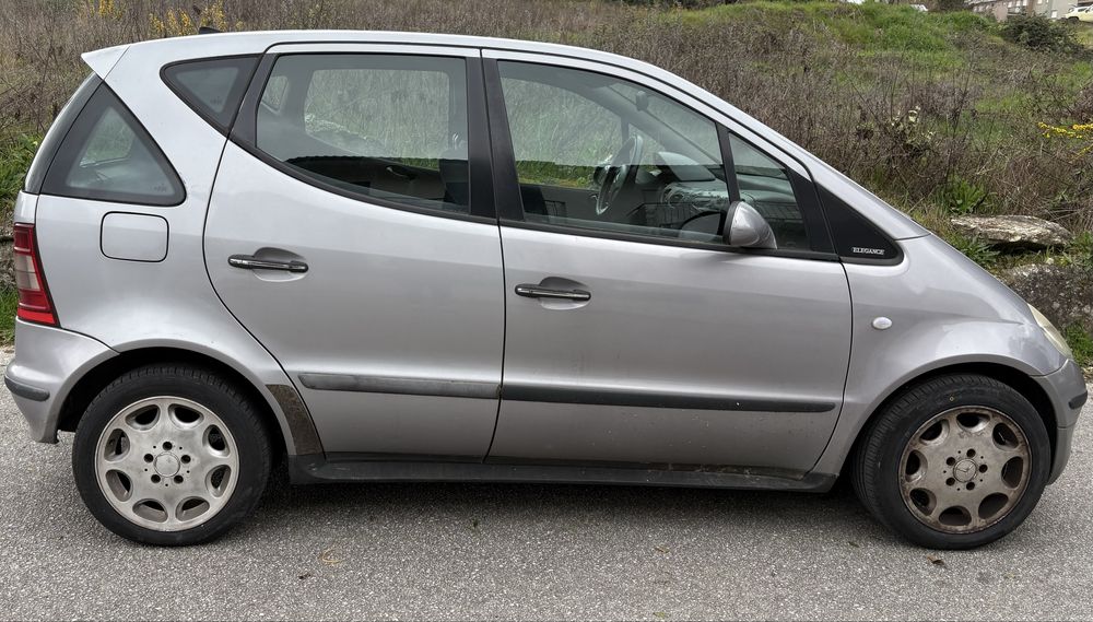 Carro mercedes benz A