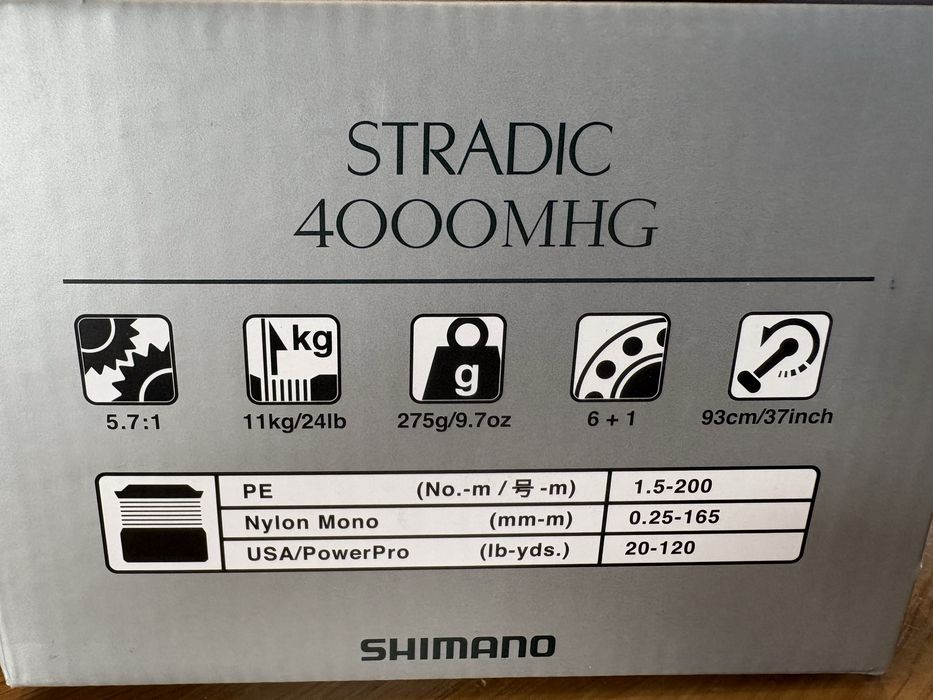 Kołowrotek Shimano STRADIC FM 4000M MHG (5,7:1) + plecionka Daiwa gratis