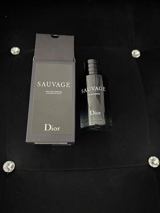 Sprzedam tanie pięknie pachniące Dior Sauvage