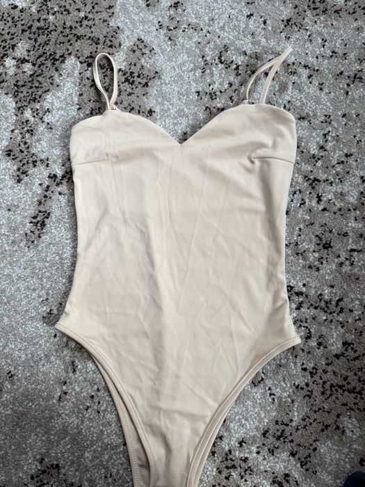 Жіноче боді бежеве