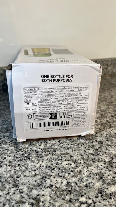 Recipiente em vidro  escuro  para azeite  com spray