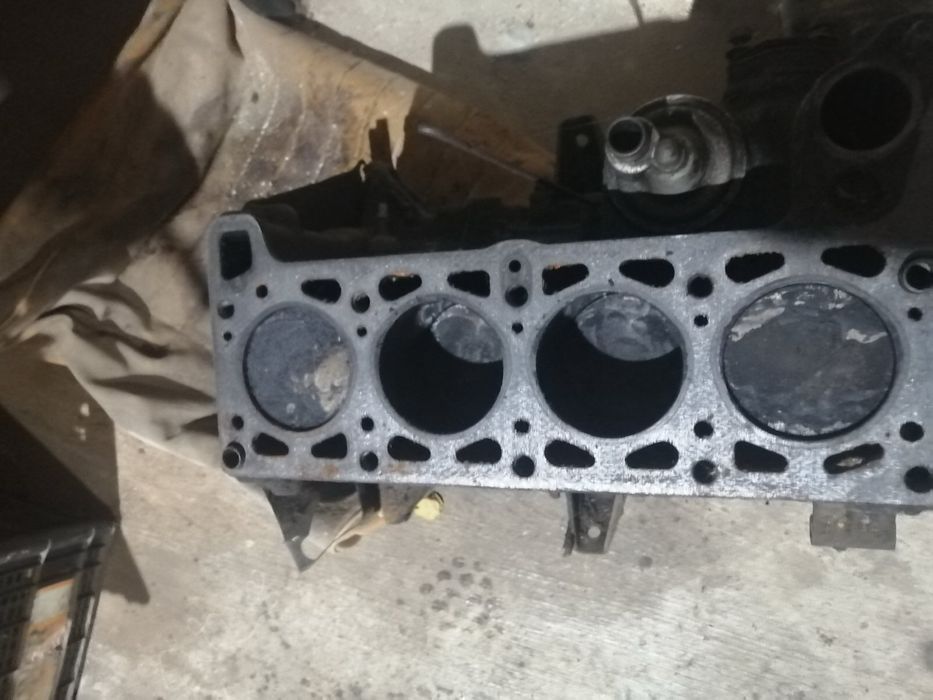 Продам блок двигателя и ГБЦ
